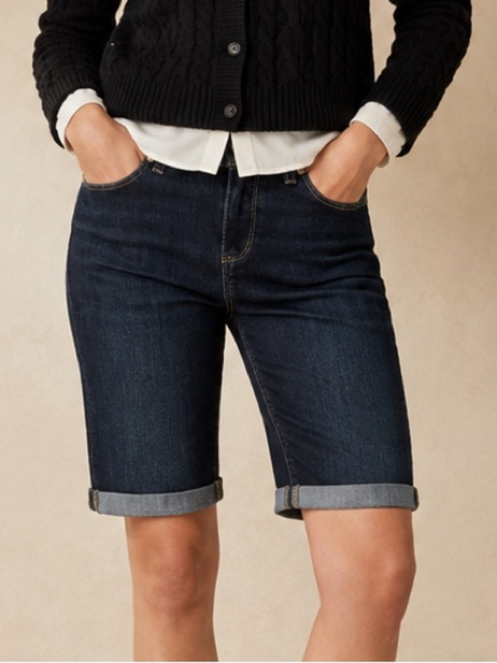 PAIGE Jax Knee Shorts 29 Kayla Dark Wash Stretch Denim Bermuda Cuffed